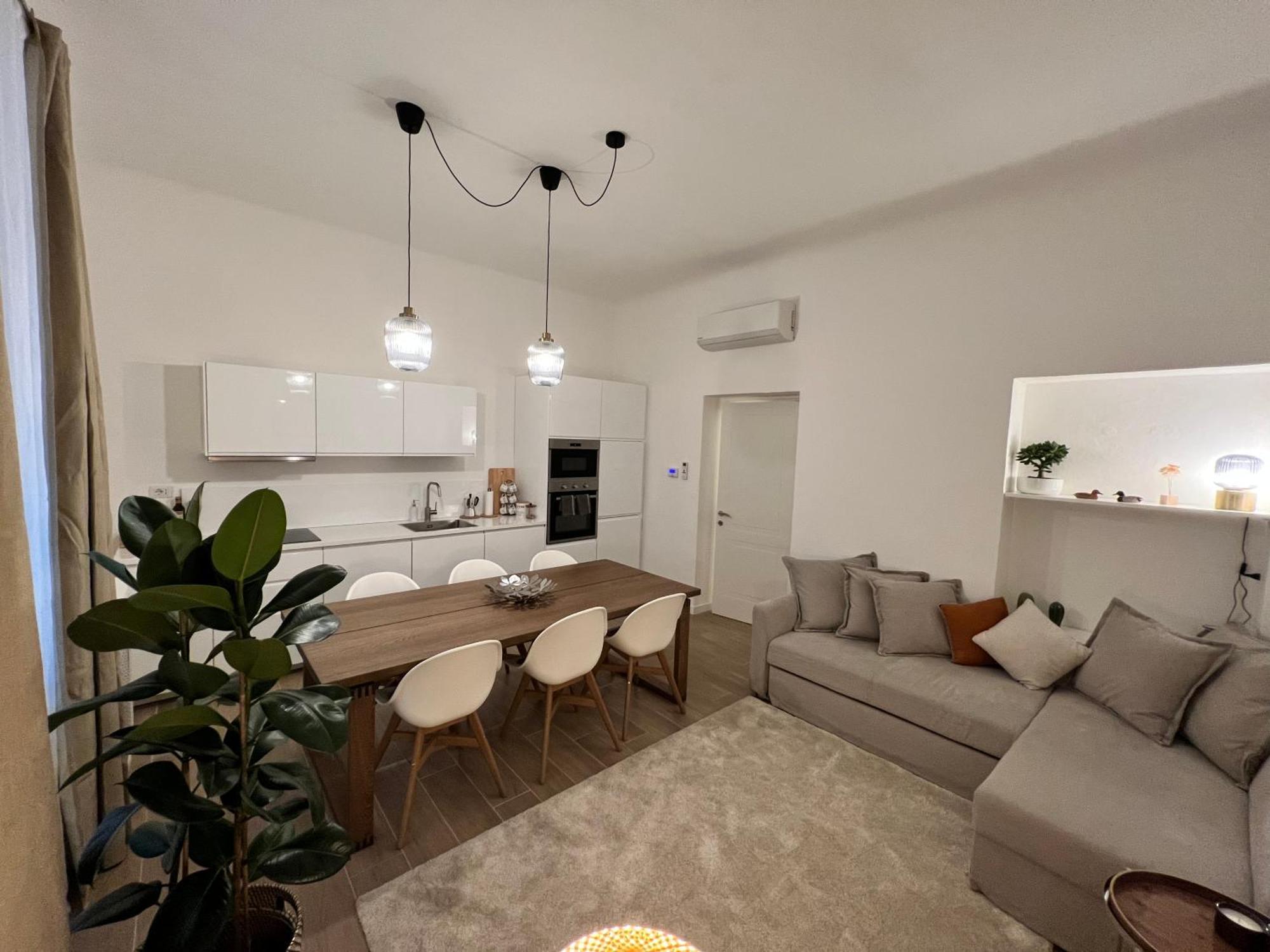 Spacious 3 Bedroom Apartment Милан Экстерьер фото